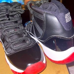 The Air Jordan 11 Retro Playoffs 2019/ Box included /gently worn-good condition